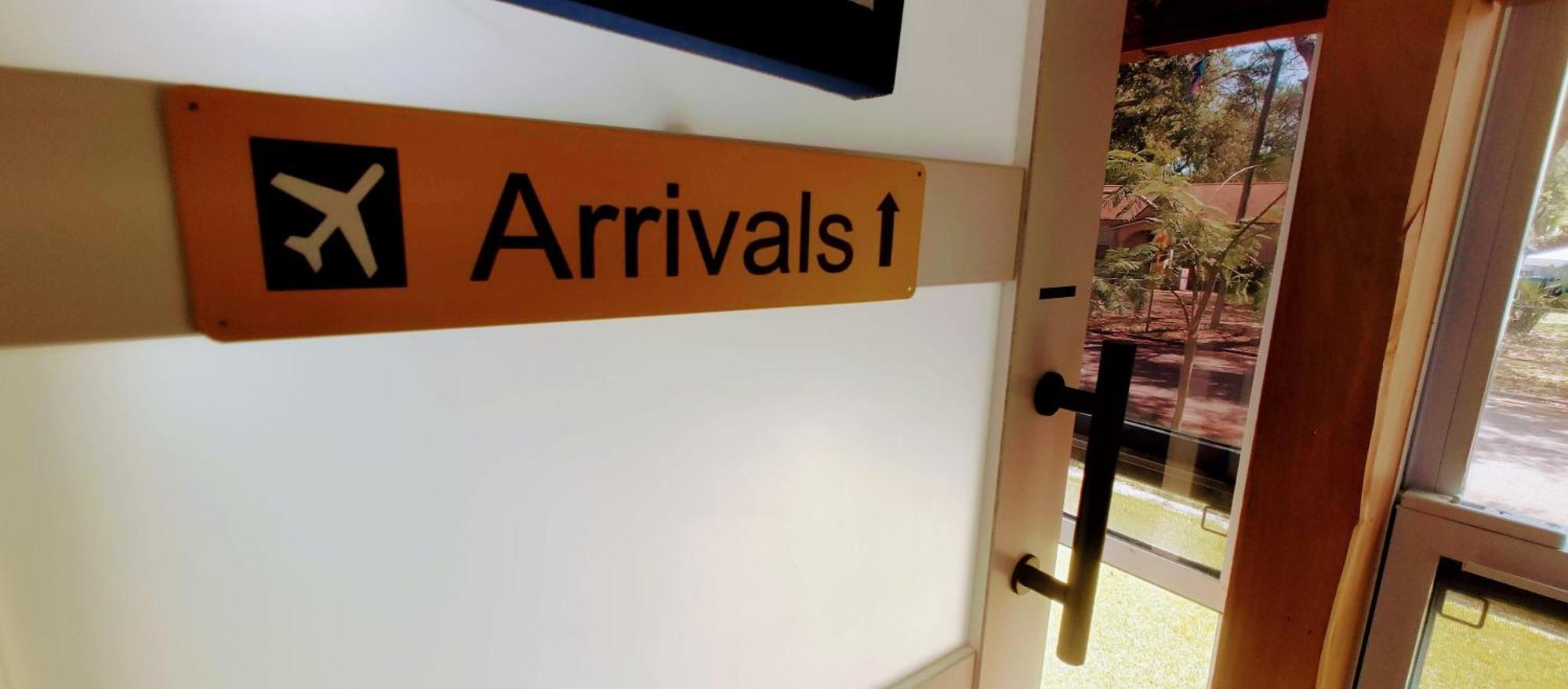 World Solo Travel'S Welcomed At St Pete Home Sint-Petersburg Buitenkant foto